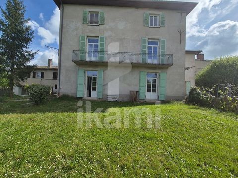 To be seized, in the heart of a wooded and secure domain, 10 minutes from the city center of Vienne, in the town of Pont-Evêque, magnificent T3 apartment of 97m2. This property consists of a large entrance hall with cupboard, two spacious bedrooms of...