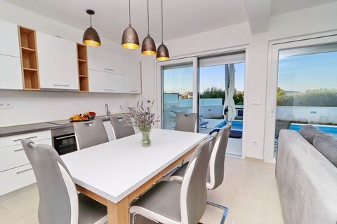 Villa Dalmatinka is situated in Drače, a little coastal village on Pelješac peninsula near famous Ston with beautiful beaches and historic monuments, cafes and world class restaurants. The property offers you a spacious four bedroom villa with privat...